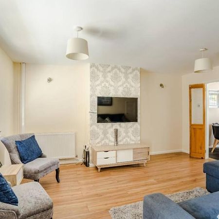 Off Road Parking, Smart Tv In Each Room! Swansea Bagian luar foto