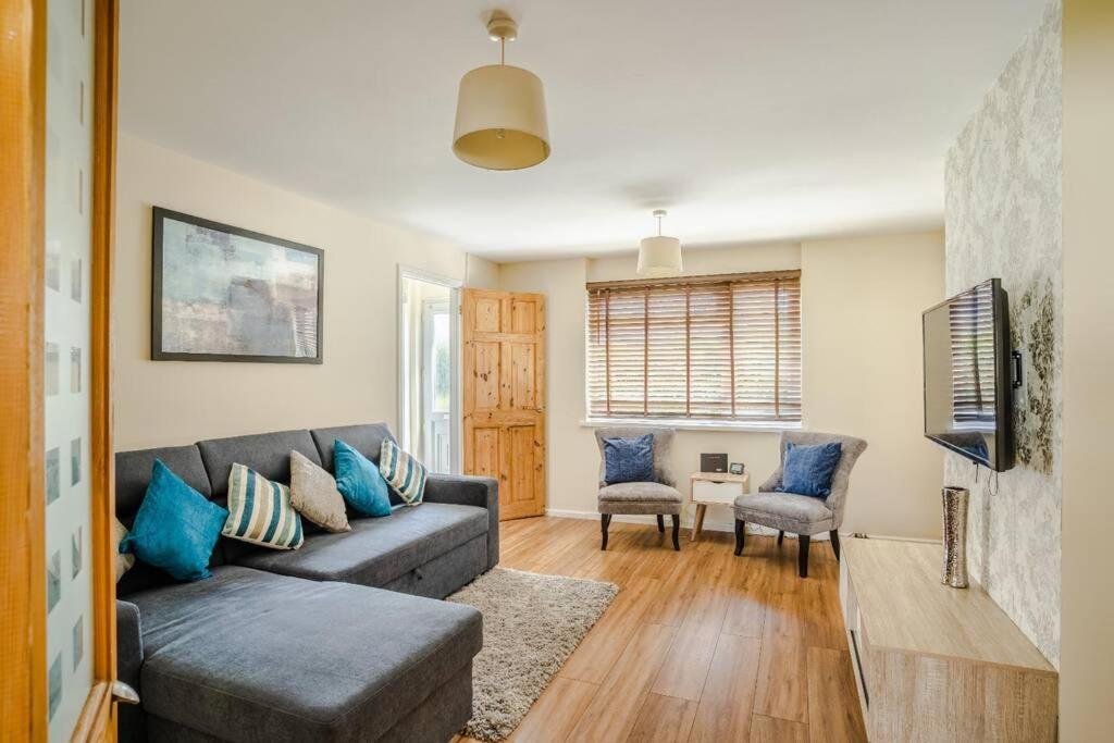 Off Road Parking, Smart Tv In Each Room! Swansea Bagian luar foto