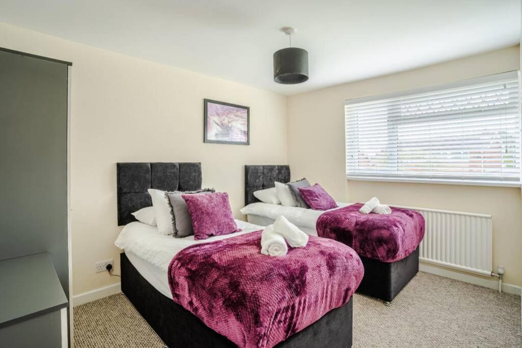 Off Road Parking, Smart Tv In Each Room! Swansea Bagian luar foto